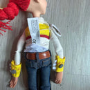 História 3 4 falando woody jessie figuras de ação panos reais corpo boneca cantar macio figura de ação modelo brinquedos voz boneca mesa ornamento