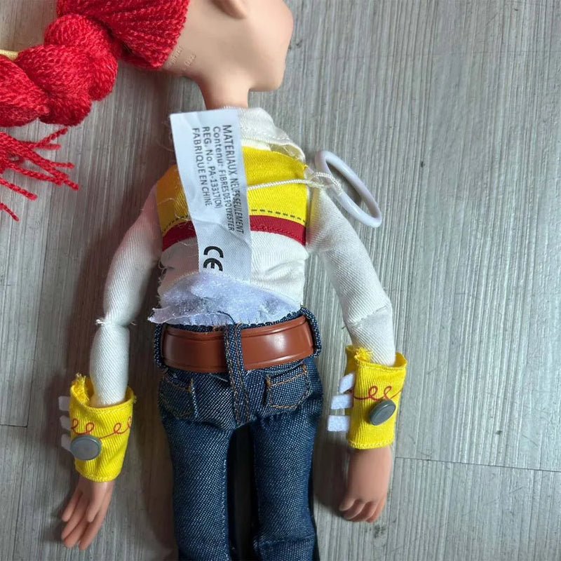 História 3 4 falando woody jessie figuras de ação panos reais corpo boneca cantar macio figura de ação modelo brinquedos voz boneca mesa ornamento