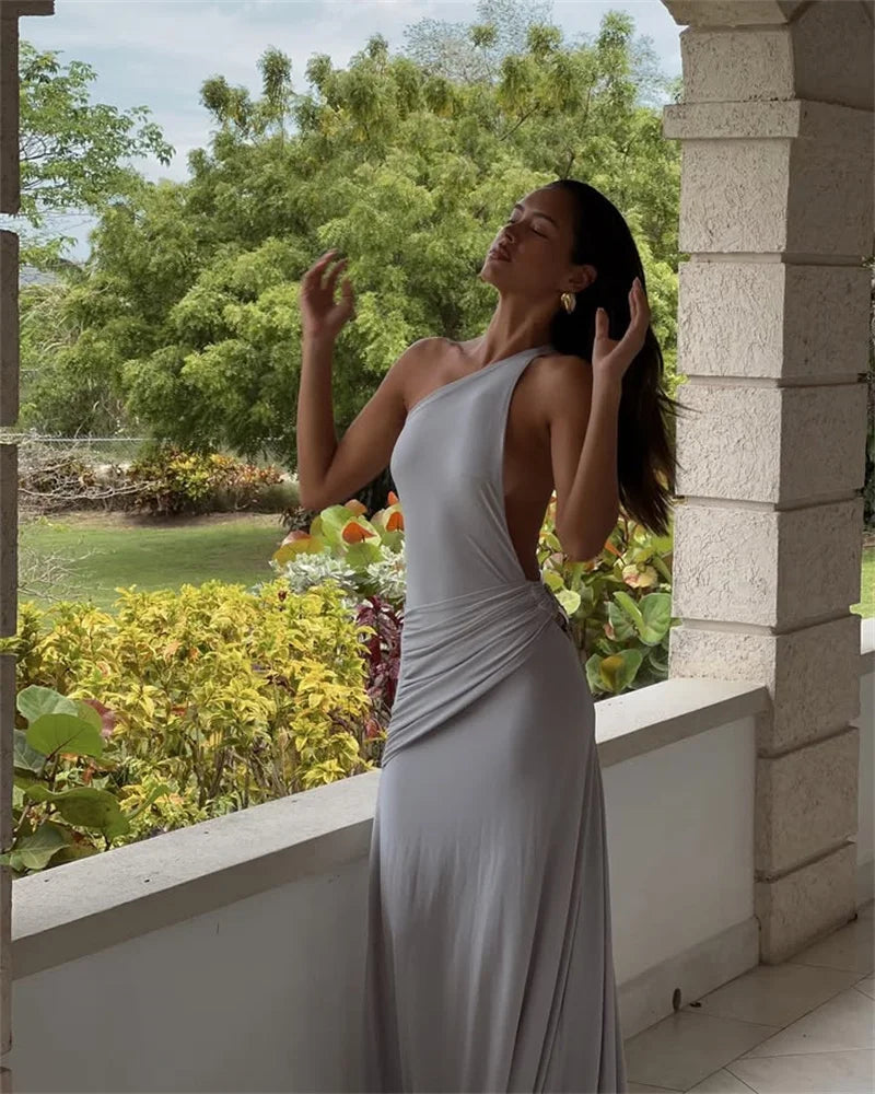 Mozision um ombro sem costas sexy maxi vestido feminino moda fivela de metal gola diagonal sem mangas drapeado clube vestido longo