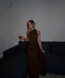 Mozision um ombro sem costas sexy maxi vestido feminino moda fivela de metal gola diagonal sem mangas drapeado clube vestido longo