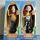 História 3 4 falando woody jessie figuras de ação panos reais corpo boneca cantar macio figura de ação modelo brinquedos voz boneca mesa ornamento